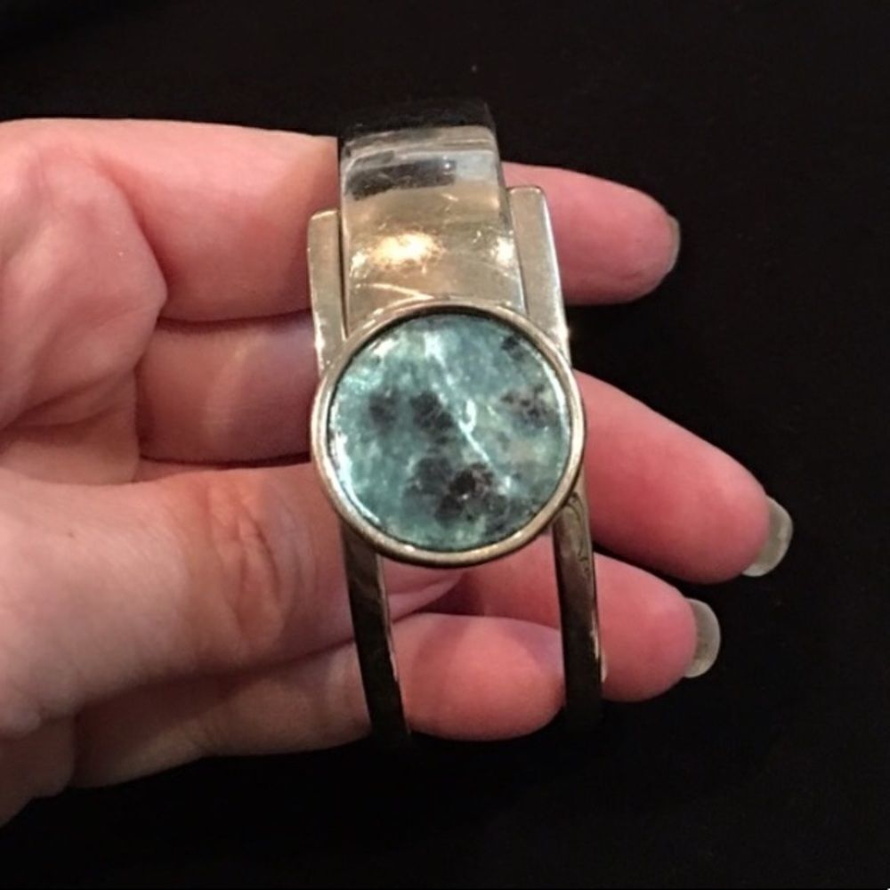 KENNETH COLE Silver & Blue Bracelet! - Picture 2 of 16
